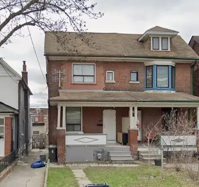 19 Armstrong Avenue 2nd Fl, Toronto W02, On M6h 1v9
