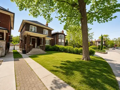 112 Clendenan Avenue, Toronto W02, On M6p 2w8
