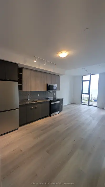 2075 Lakeshore Road 407, Burlington, On L7r 1e2