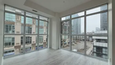 251 Manitoba Street 432, Toronto W06, On M8y 0c7