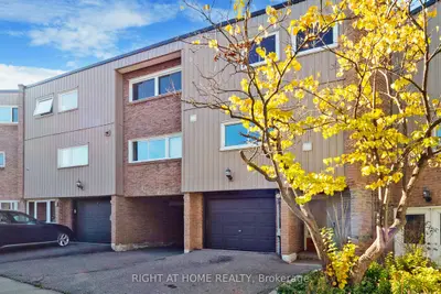 400 Bloor Street 6, Mississauga, On L5a 3m8