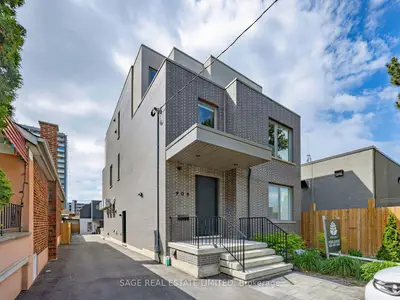 909 Castlefield Avenue 3, Toronto W04, On M6b 1c9