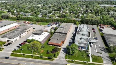 2240 Speers Road W, Oakville, On L6l 2x8