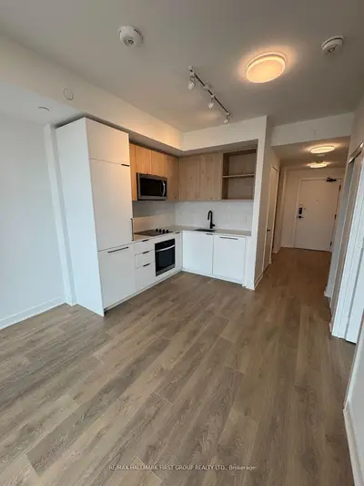 1185 Dupont Street 621, Toronto W02, On M6h 0g5