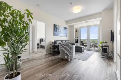 1135 Royal York Road 801, Toronto, On M9a 0c3
