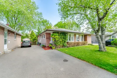 1926 Reiss Court, Mississauga, On L5j 3s3