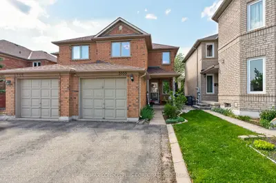 3353 Wild Cherry Lane, Mississauga, On L5n 7n7