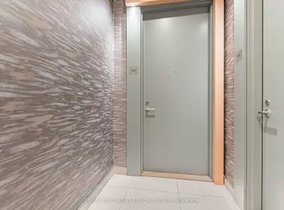 70 Annie Craig Drive Th104, Toronto, On M8v 0c4