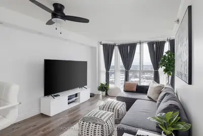 880 Dundas Street W 909, Mississauga, On L5c 4h3