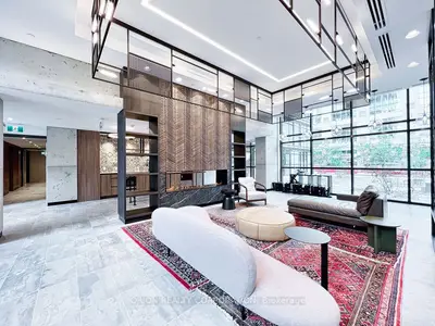 251 Manitoba Street 131, Toronto W06, On M8y 1c9