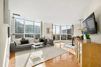 20 Southport Street 620, Toronto W01, On M6s 4y8