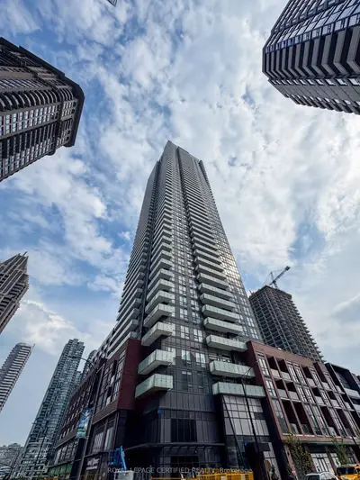 430 Square One Drive 3109, Mississauga, On L5b 0l6