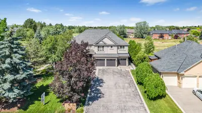 2147 Berwick Drive, Burlington, On L7m 4b2