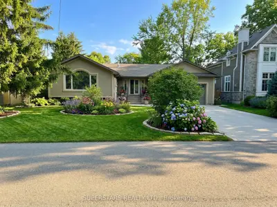 366 Winston Road, Oakville, On L6l 4w5