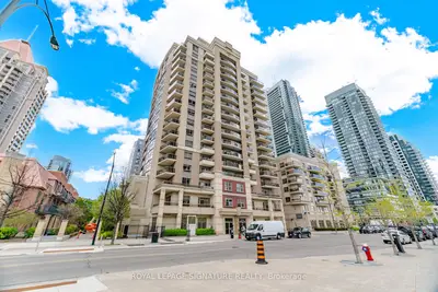 350 Princess Royal Drive 1508, Mississauga, On L5b 4n1