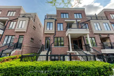 10 Carnation Avenue 13, Toronto W06, On M8v 0b8