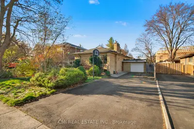 460 Martin Grove Road, Toronto W08, On M9b 4m4