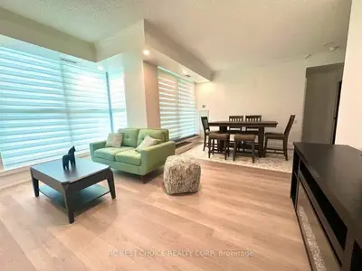 2067 Lake Shore Boulevard W 203, Toronto W06, On M8v 4b8