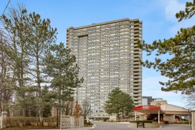 1300 Islington Avenue 303, Toronto W08, On M9a 5c4