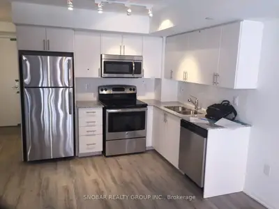 830 Lawrence Avenue 423, Toronto W04, On M6a 1c3