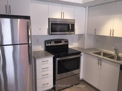 830 Lawrence Avenue 423, Toronto, On M6a 1c3