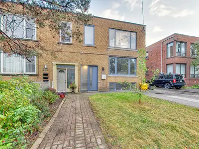 363 Dalesford Road 3, Toronto W07, On M8y 1h1