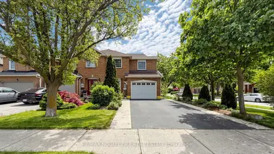 2240 Shipwright Road, Oakville, On L6m 3b1