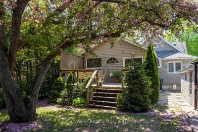 35 Gort Avenue, Toronto W06, On M8w 3y7