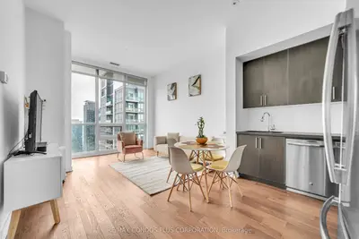 2212 Lake Shore Boulevard W Ph08, Toronto W06, On M8v 0c2