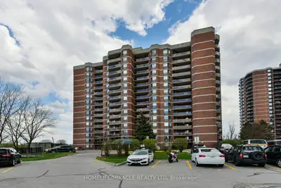 238 Albion Road 102, Toronto W10, On M9w 6a7