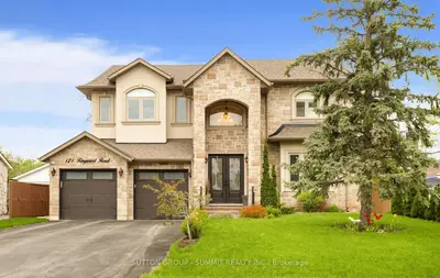 121 Ringwood Road, Oakville, On L6h 1k3