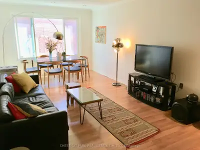 1849 Davenport Road, Toronto W03, On M6n 1b8