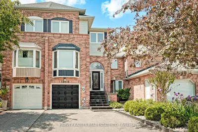 1050 Lindsay Drive, Oakville, On L6m 3b5