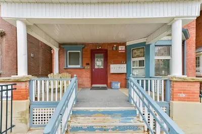 3 Maynard Avenue, Toronto, On M6k 2z7