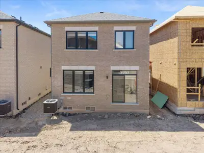 384 Kennedy Circle W, Milton, On L9t 7e7