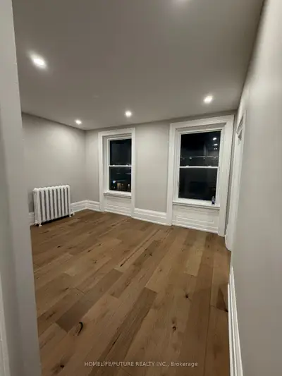 234 Lakeshore Road E 1, Oakville, On L6j 1h8