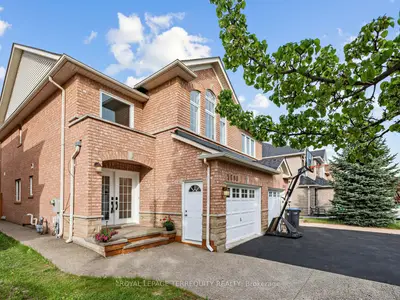 3699 Golden Locust Drive, Mississauga, On L5n 8n8