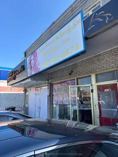 1001 Albion Road W, Toronto W10, On M9v 1a6