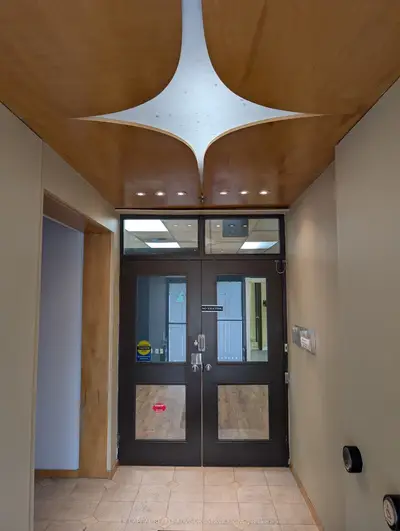 50 Ashwarren Road Gf, Toronto, On M3j 1z5