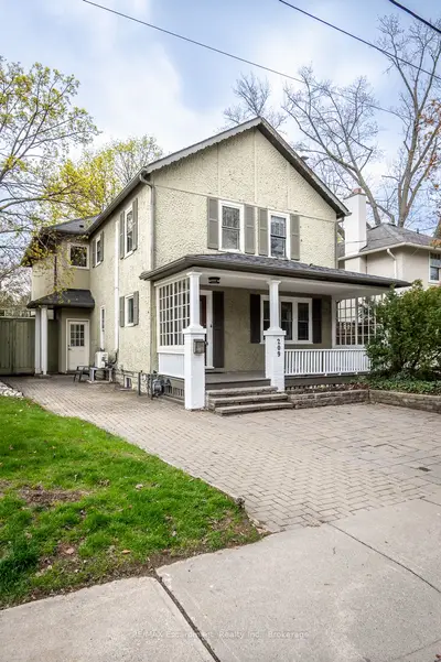 209 Allan Street, Oakville, On L6j 3p2