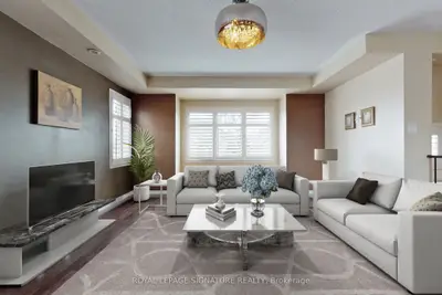 3375 Thomas Street 2, Mississauga, On L5m 0p7