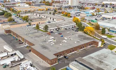 5266 General Road Unit 1, Mississauga, On L4w 1z7