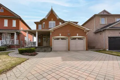1382 Avon Drive, Mississauga, On L5n 7z3