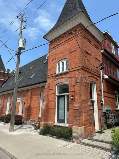 200 Annette Street 8, Toronto W02, On M6p 1p6