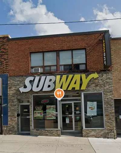 2597 W Eglinton Avenue W 200, Toronto W03, On M6m 1t3