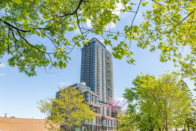 1185 Dupont Street 1911, Toronto W02, On M6h 0g5