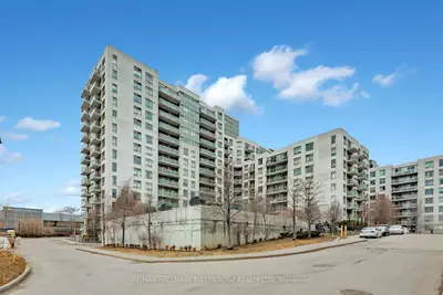 812 Lansdowne Avenue 918, Toronto W02, On M6h 4k3