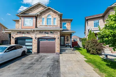 6681 Jazzy Mews, Mississauga, On L5w 1s2