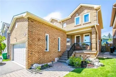 6517 Warbler Lane, Mississauga, On L5n 6e1