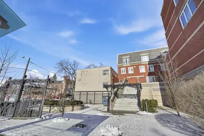 3400 Lake Shore Boulevard W 217, Toronto W06, On M8w 4z9